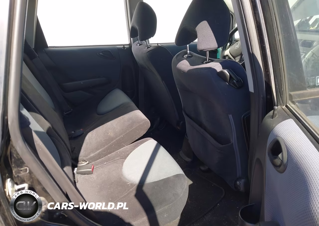 2008 Honda Fit VIN:JHMGD37458S043924 - 8