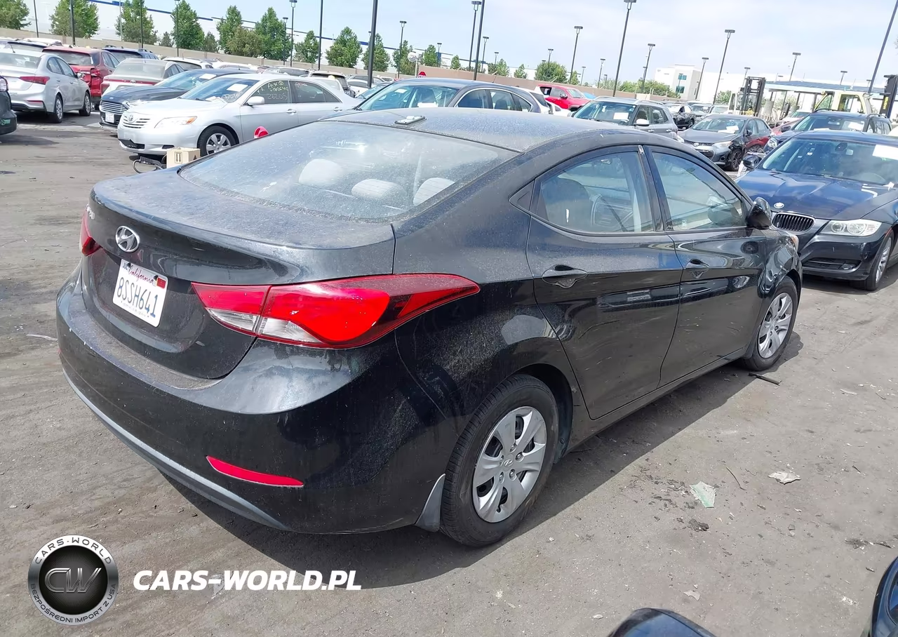 2016 Hyundai Elantra Se VIN:5NPDH4AE8GH714595 - 4