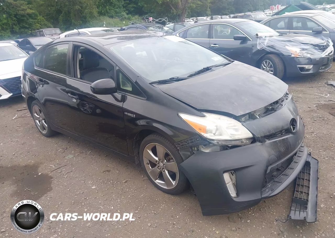 2013 Toyota Prius Three Se – zdjęcie 1 z 17