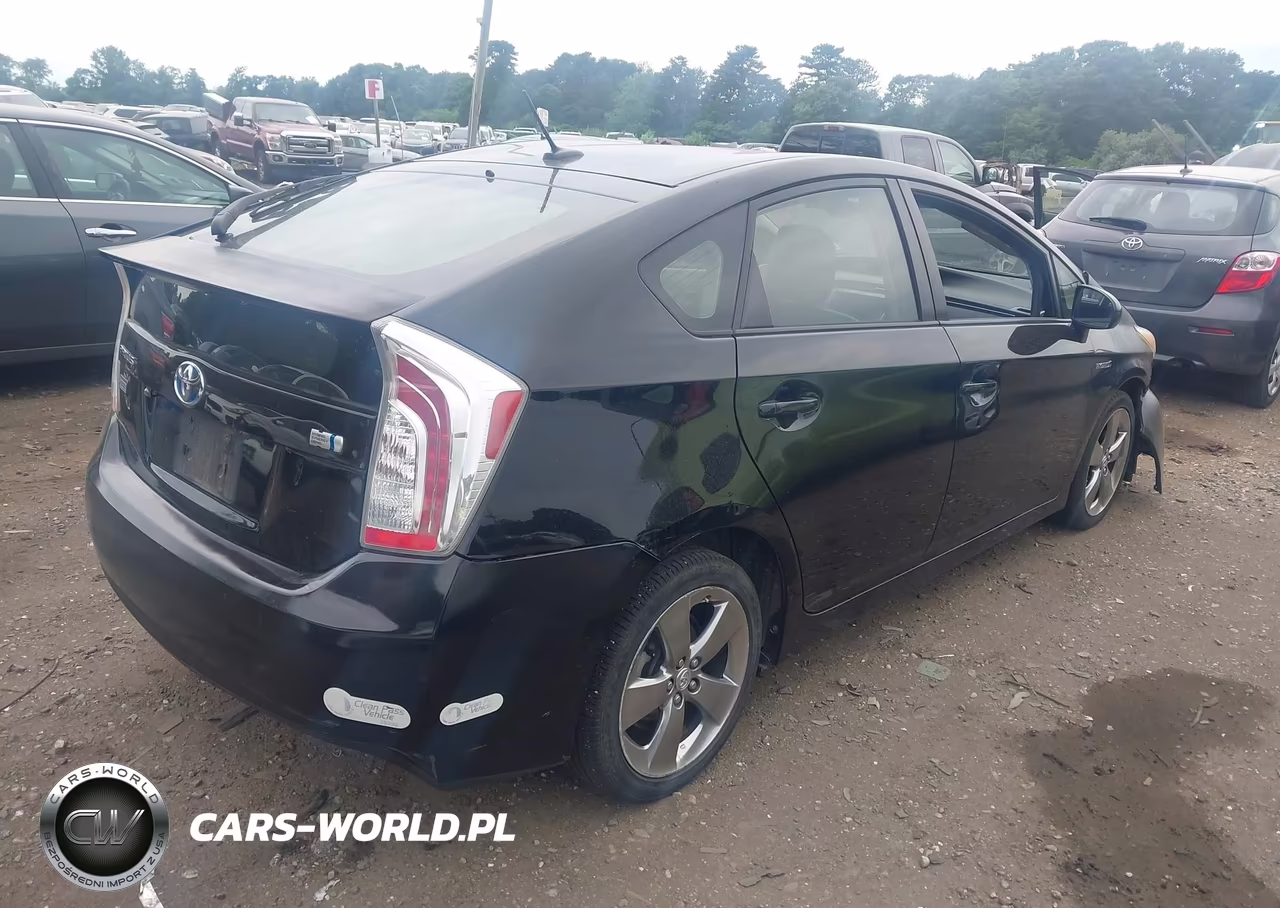 2013 Toyota Prius Three Se VIN:JTDKN3DU7D5620314 - 4