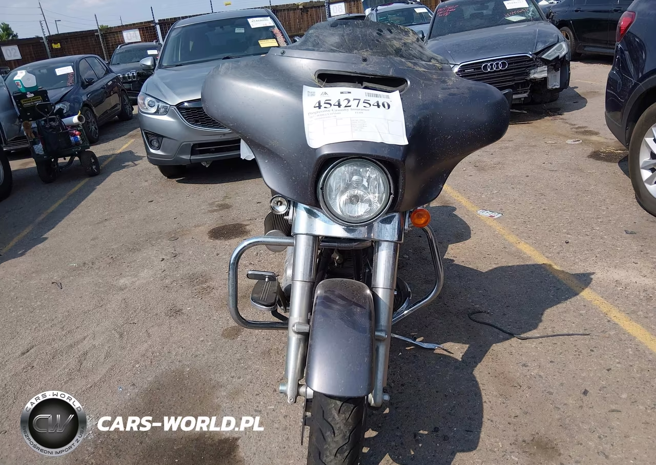 2015 Harley-Davidson Flhx Street Glide VIN:1HD1KBM14FB635408 - 5