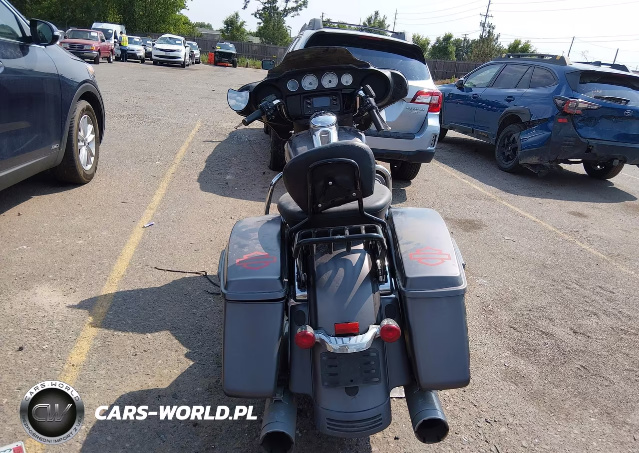 2015 Harley-Davidson Flhx Street Glide VIN:1HD1KBM14FB635408 - 6