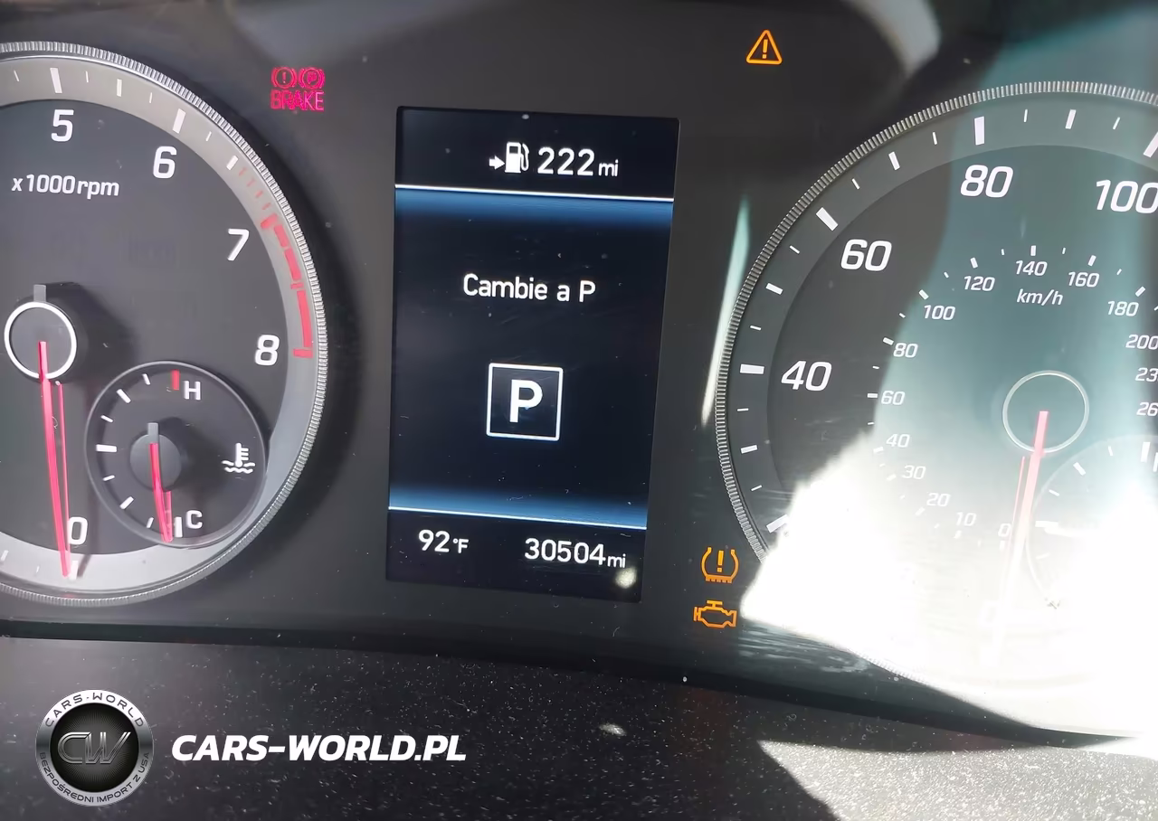 2018 Hyundai Sonata Sport VIN:5NPE34AF8JH649587 - 18
