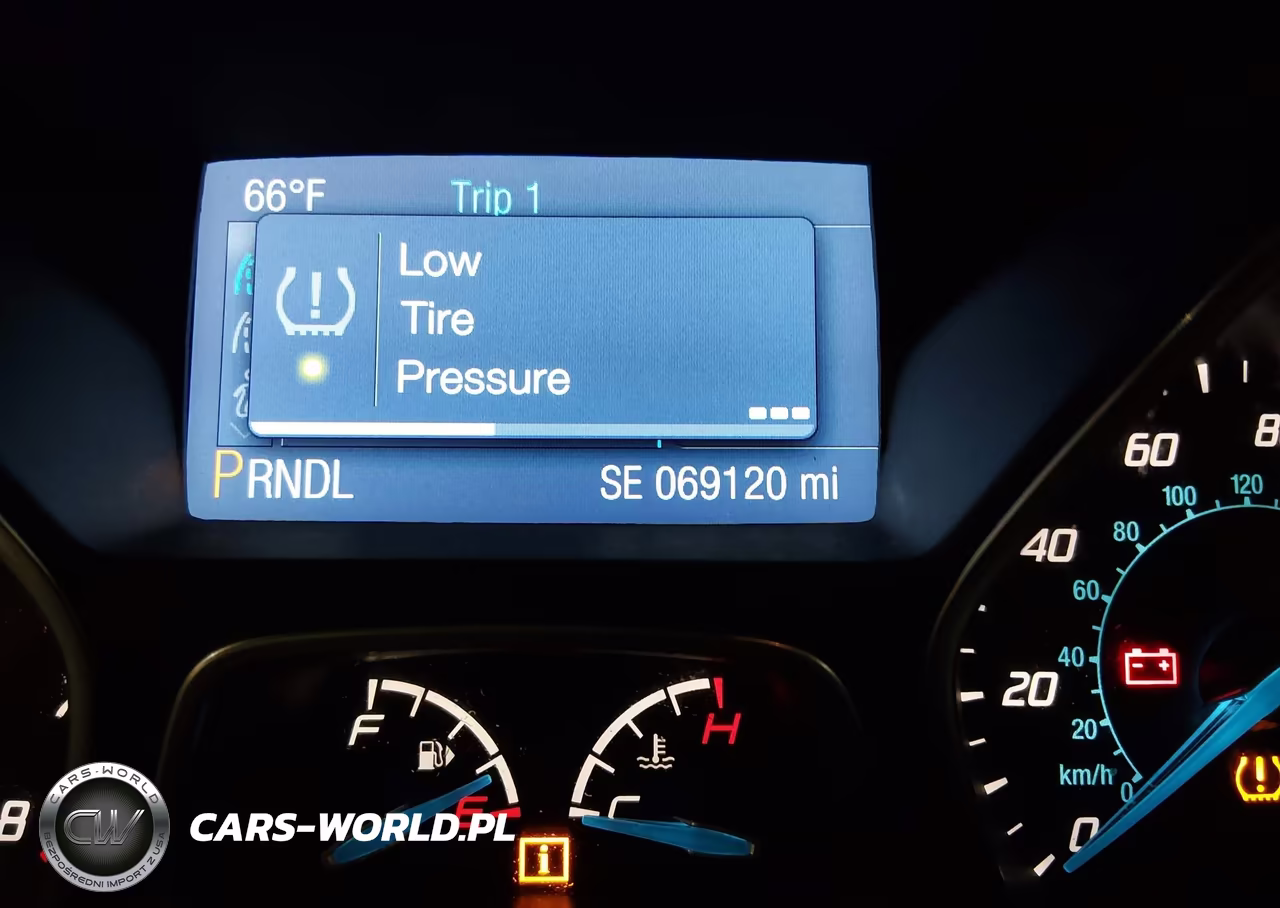 2014 Ford Focus Se VIN:1FADP3F27EL373863 - 15