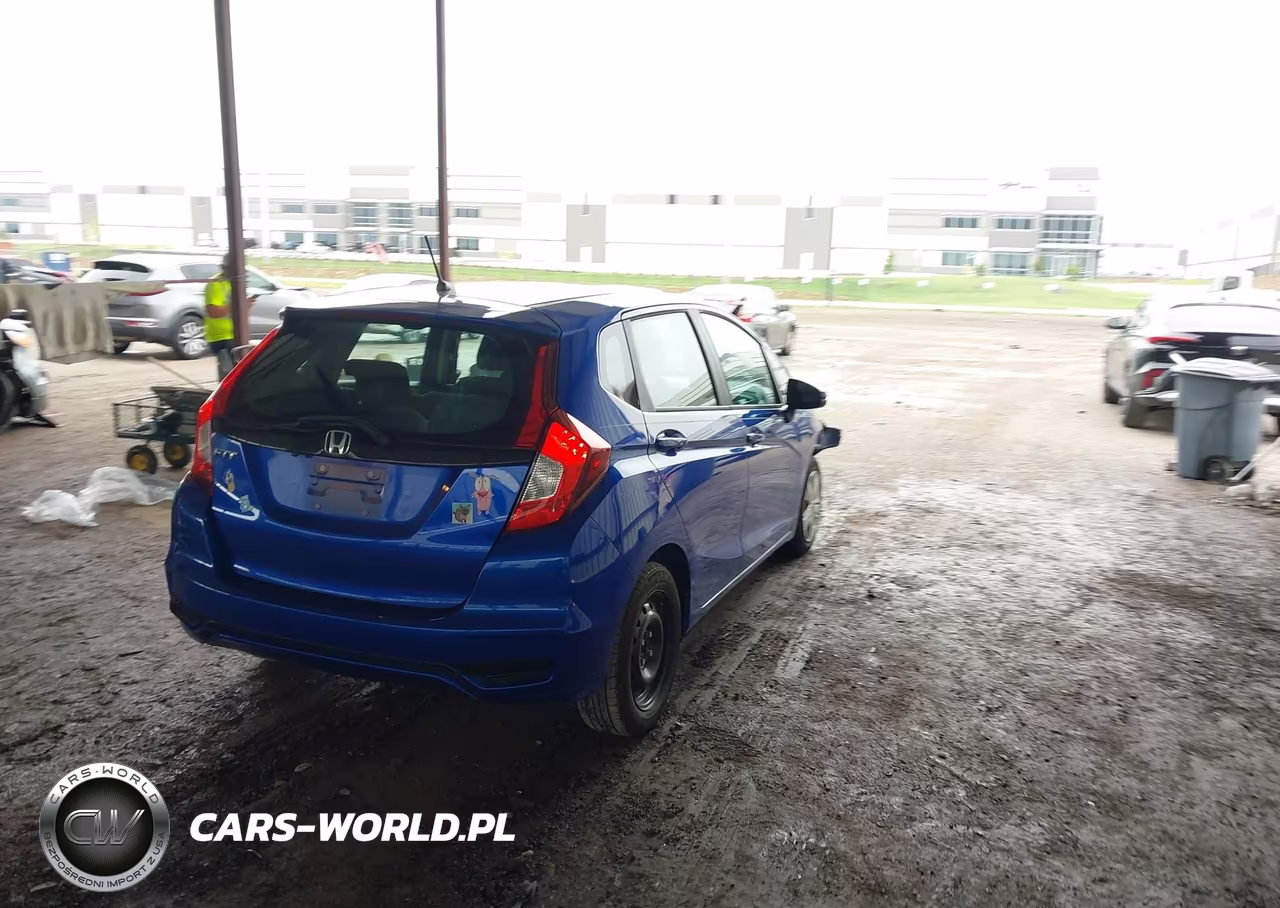 2018 Honda Fit Lx VIN:3HGGK5H4XJM718149 - 4