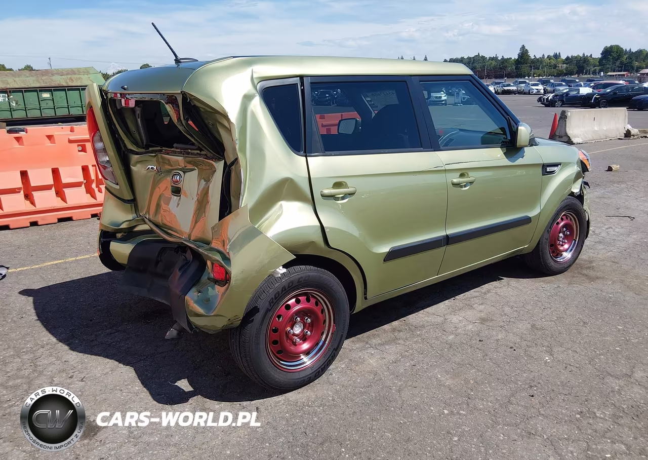 2012 Kia Soul VIN:KNDJT2A51C7466582 - 4