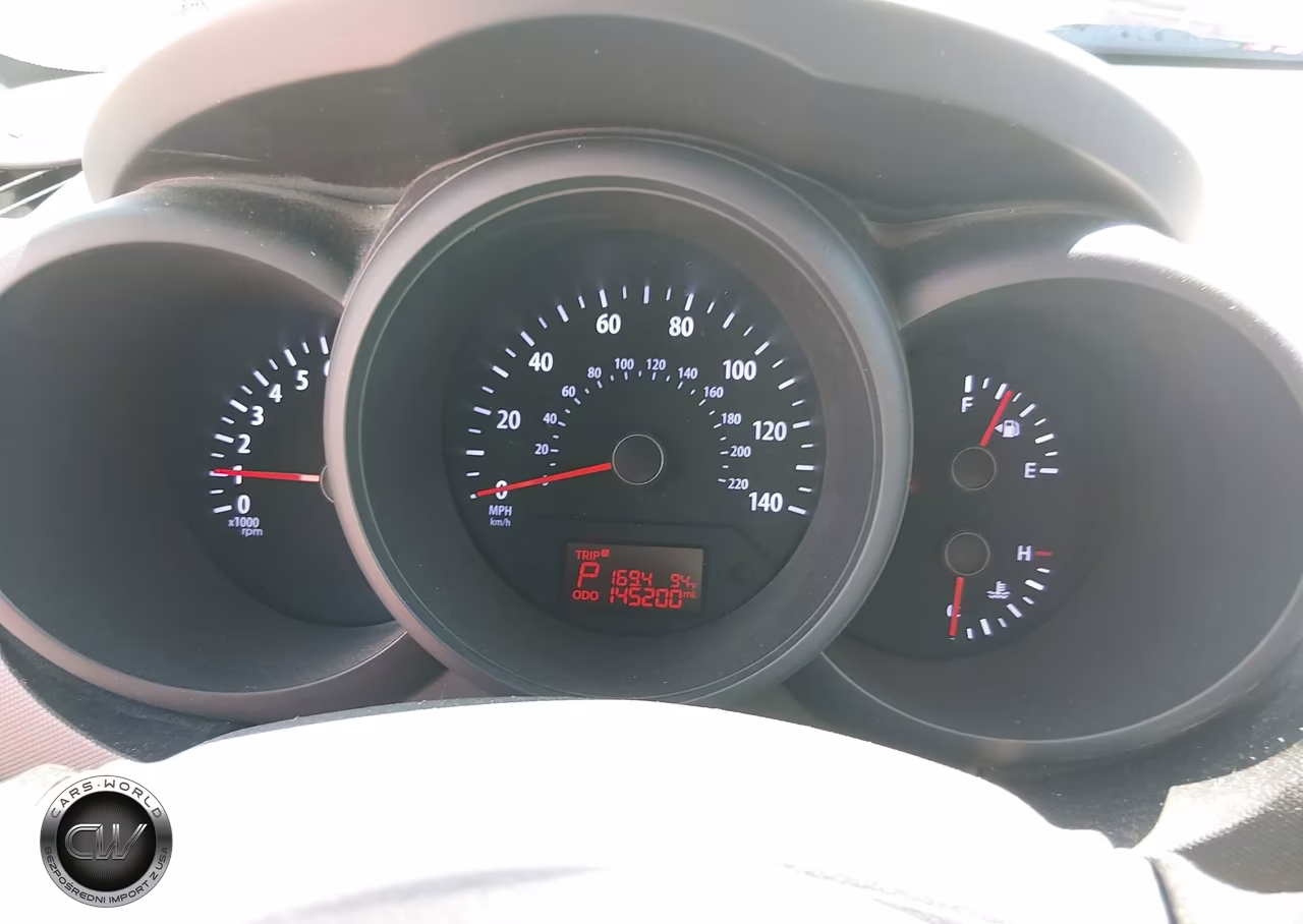 2012 Kia Soul VIN:KNDJT2A51C7466582 - 7