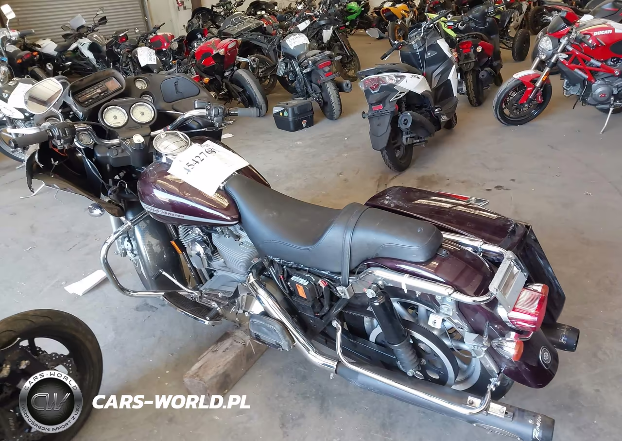 2005 Harley-Davidson Fltri VIN:1HD1FSW315Y610481 - 3
