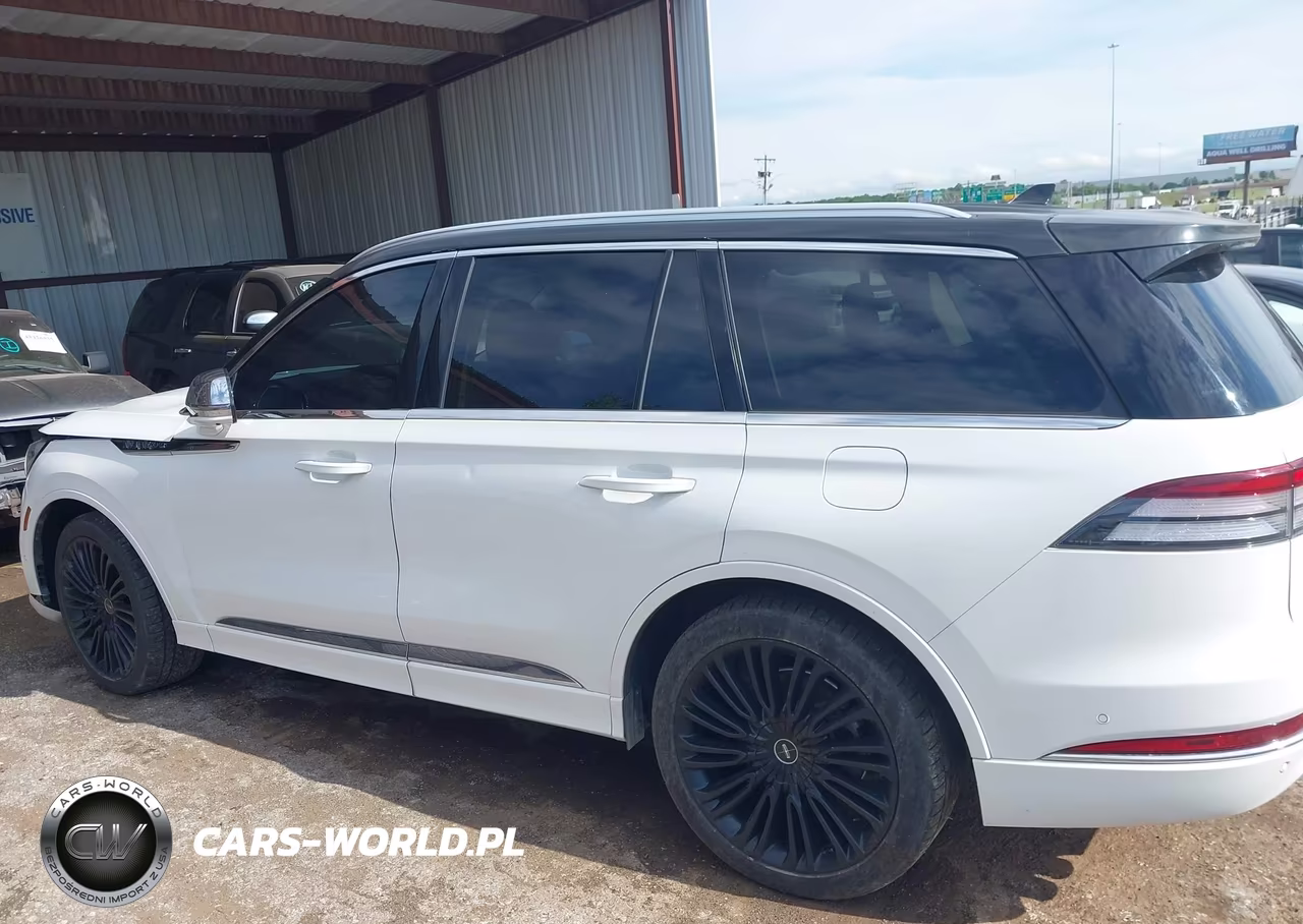 2020 Lincoln Aviator Black Label VIN:5LM5J9XC4LGL04914 - 14