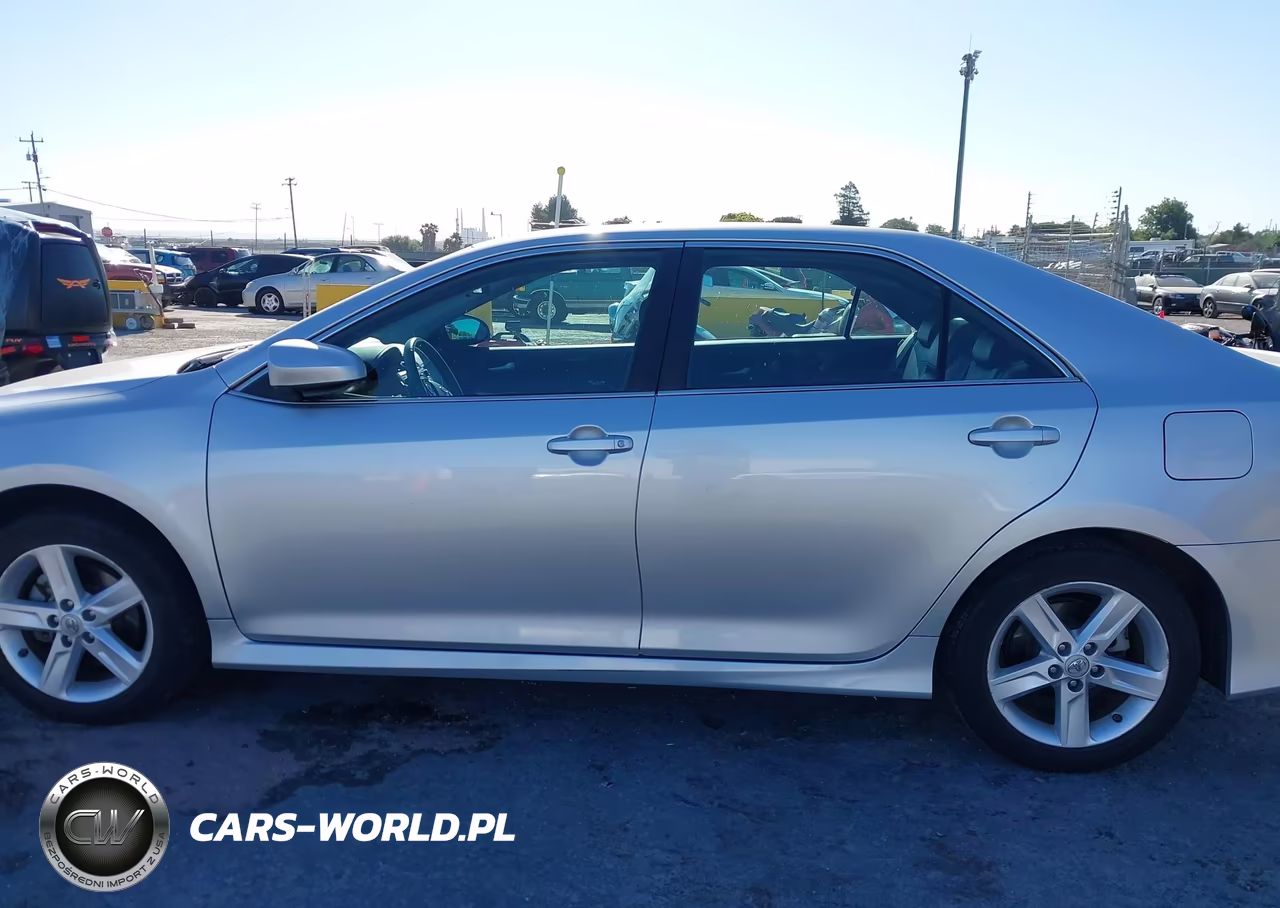 2014 Toyota Camry Se VIN:4T1BF1FK0EU453522 - 16