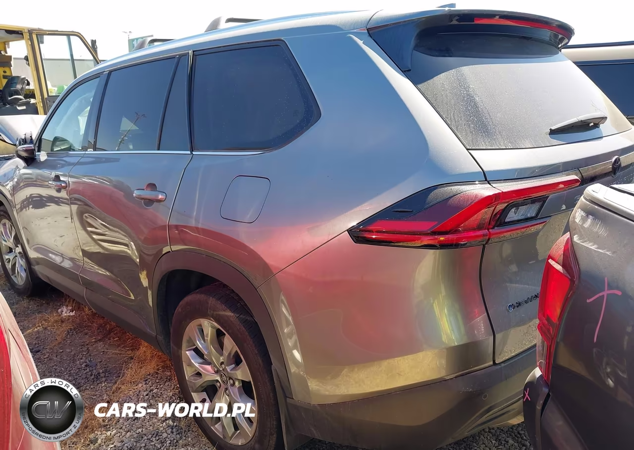 2025 Toyota Grand Highlander Hybrid Limited VIN:5TDACAB52SS051266 - 3