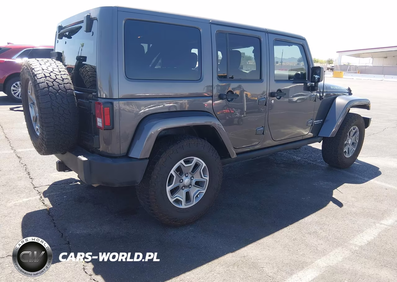 2016 Jeep Wrangler Unlimited Rubicon VIN:1C4BJWFG7GL298939 - 4