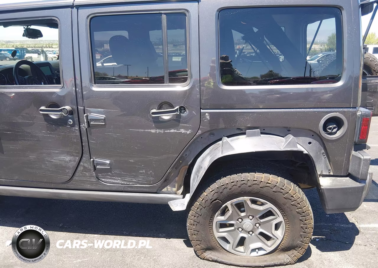 2016 Jeep Wrangler Unlimited Rubicon VIN:1C4BJWFG7GL298939 - 6