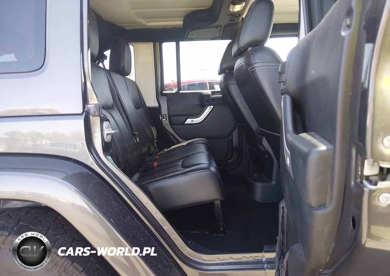 2016 Jeep Wrangler Unlimited Rubicon VIN:1C4BJWFG7GL298939 - 8