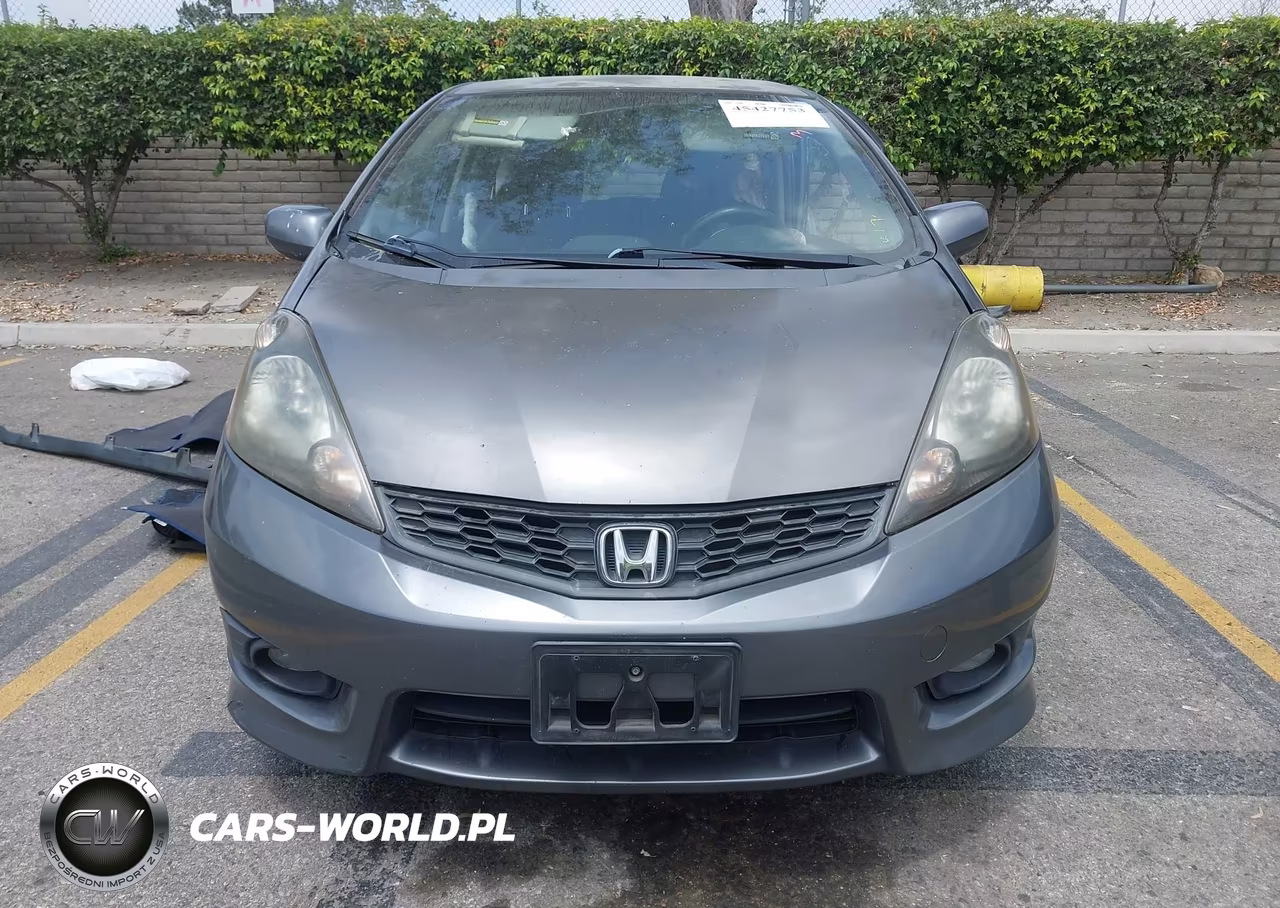 2013 Honda Fit Sport VIN:JHMGE8H60DC057874 - 14