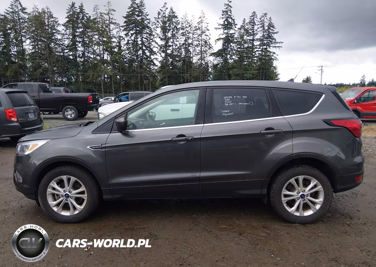 2019 Ford Escape Se VIN:1FMCU9GD1KUA65817 - 16