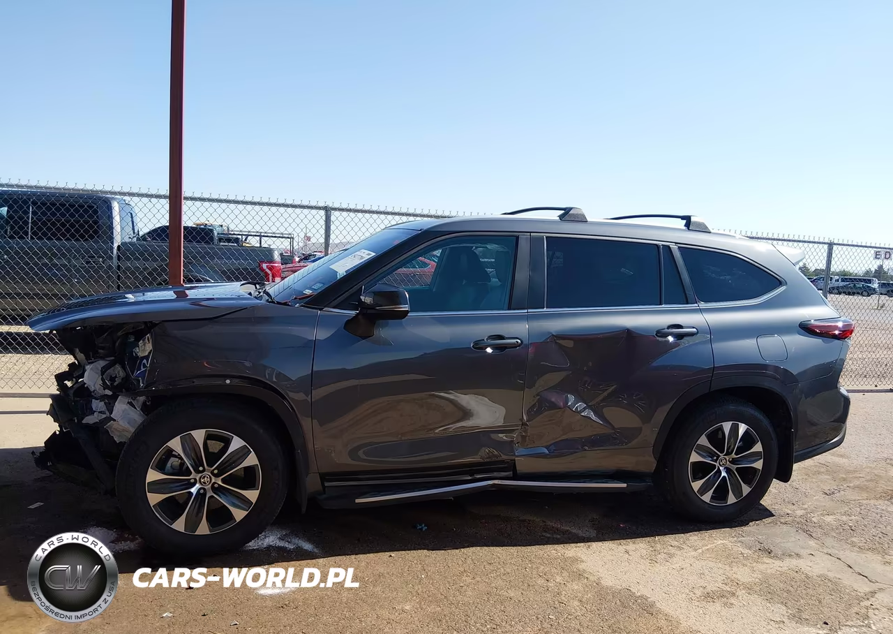 2025 Toyota Highlander Xle VIN:5TDKDRAH7SS550642 - 14