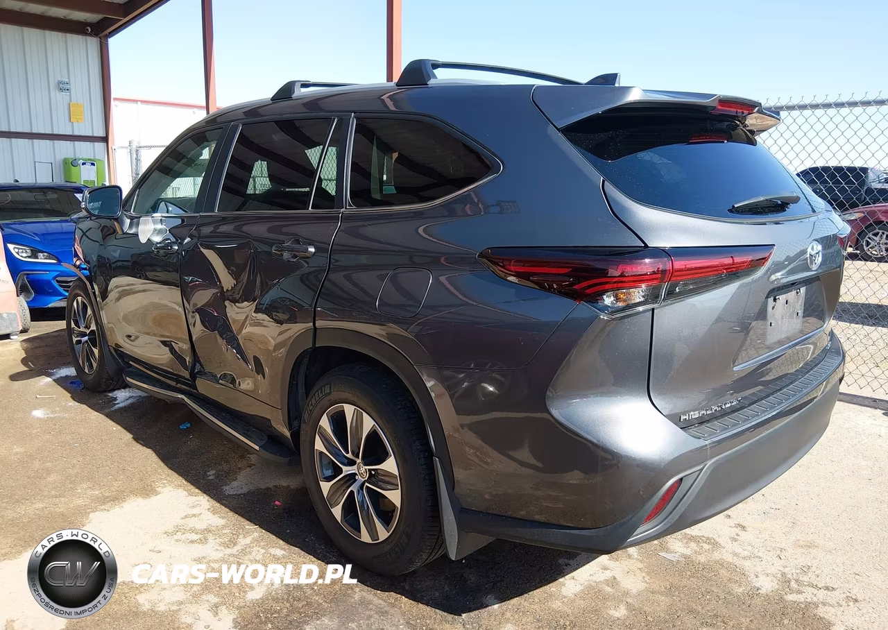 2025 Toyota Highlander Xle VIN:5TDKDRAH7SS550642 - 3