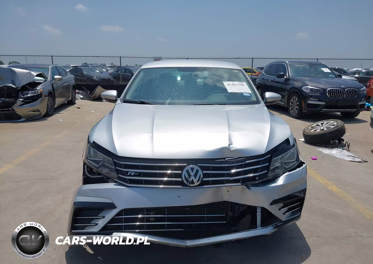 2017 Volkswagen Passat 1.8T R-Line VIN:1VWDT7A34HC036016 - 12