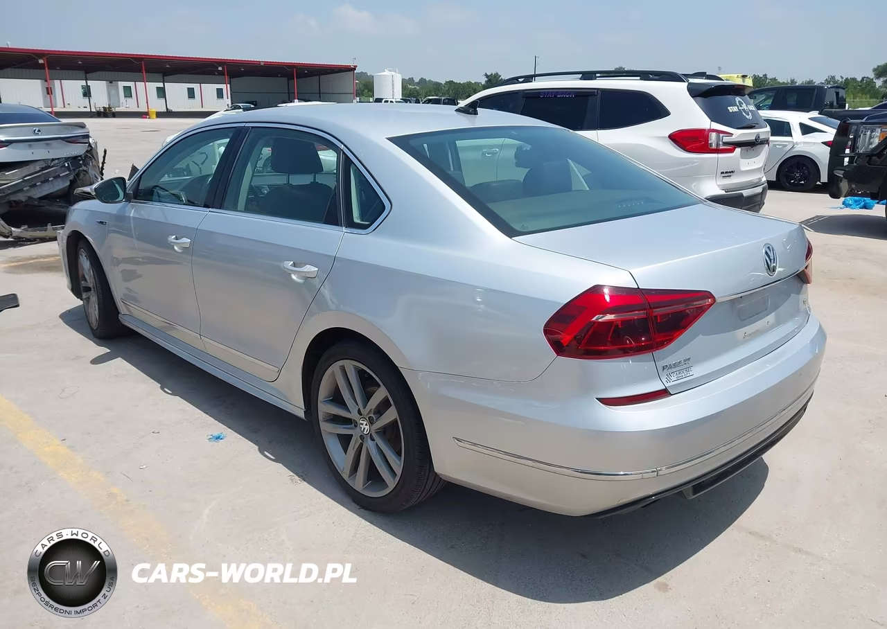 2017 Volkswagen Passat 1.8T R-Line VIN:1VWDT7A34HC036016 - 3