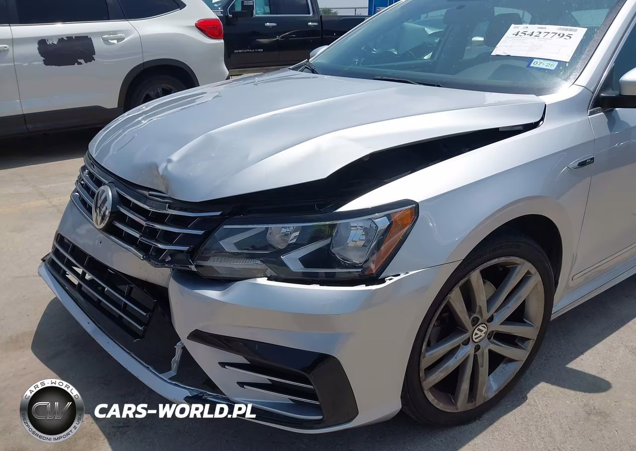 2017 Volkswagen Passat 1.8T R-Line VIN:1VWDT7A34HC036016 - 6