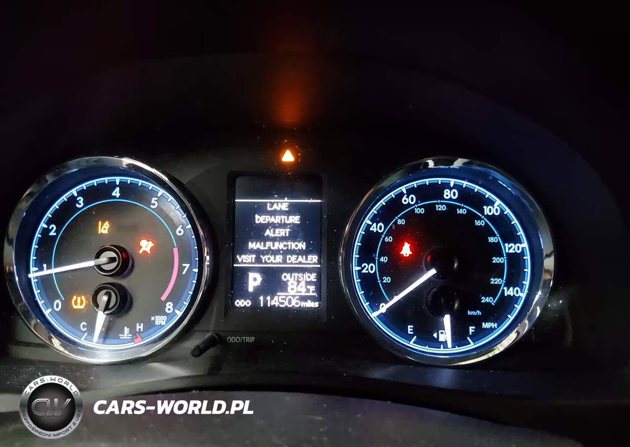 2018 Toyota Corolla Le VIN:5YFBURHE0JP807384 - 7