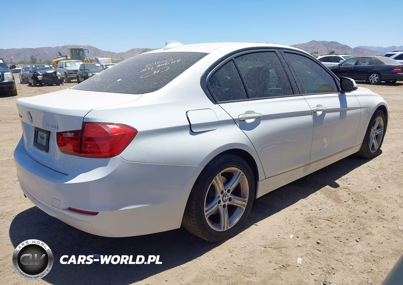 2013 BMW 328I xDrive VIN:WBA3B3C5XDJ811043 - 4