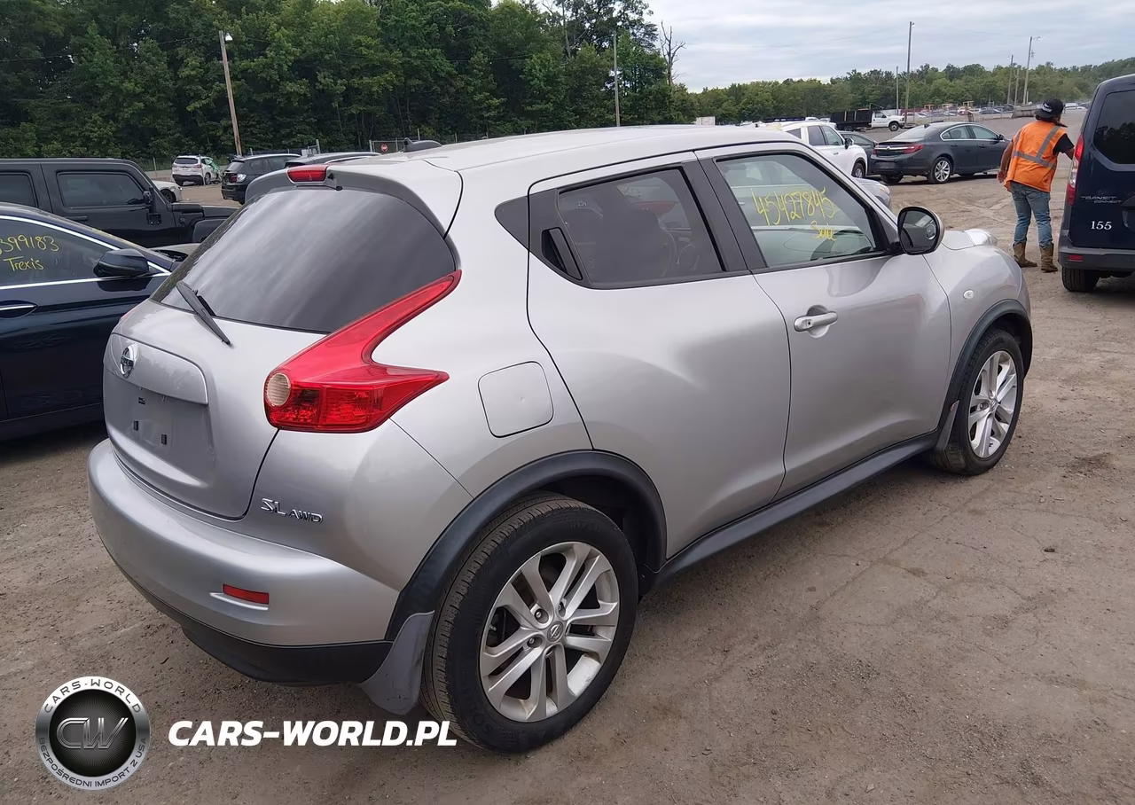2011 Nissan Juke Sl VIN:JN8AF5MVXBT023667 - 4