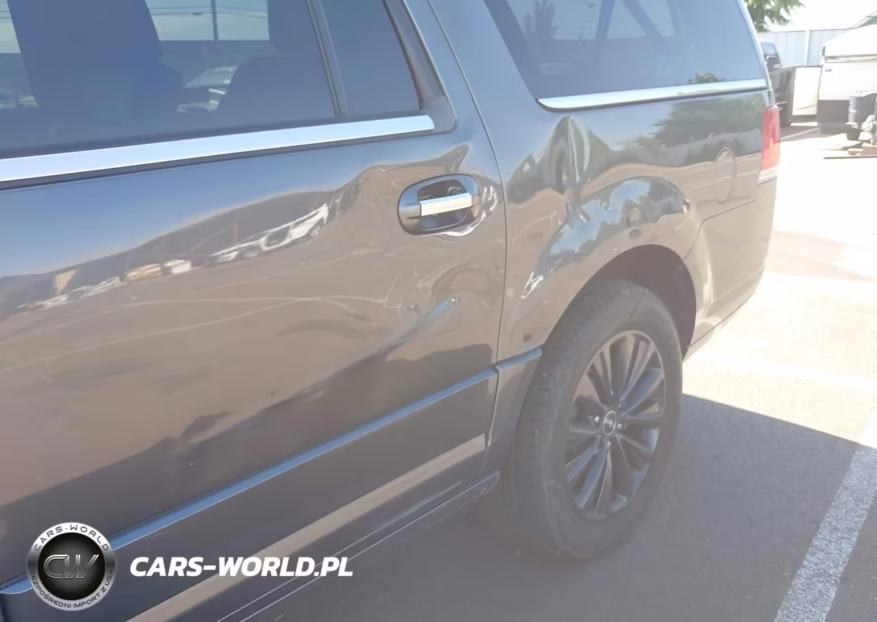 2016 Lincoln Navigator L Select VIN:5LMJJ3JT1GEL11194 - 17