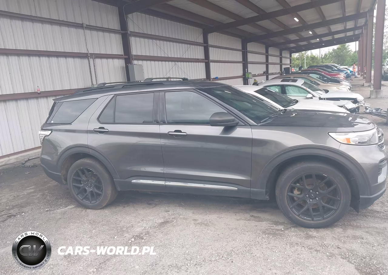 2020 Ford Explorer Xlt VIN:1FMSK7DH1LGB71925 - 13