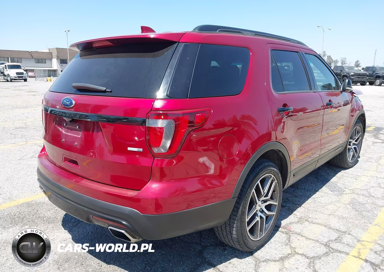 2017 Ford Explorer Sport VIN:1FM5K8GT8HGC09841 - 4