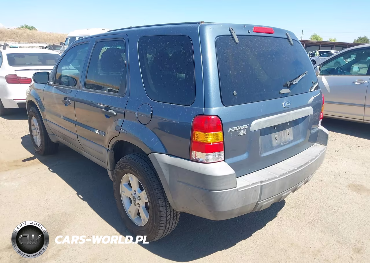 2005 Ford Escape Xlt VIN:1FMYU03Z25KC79685 - 3