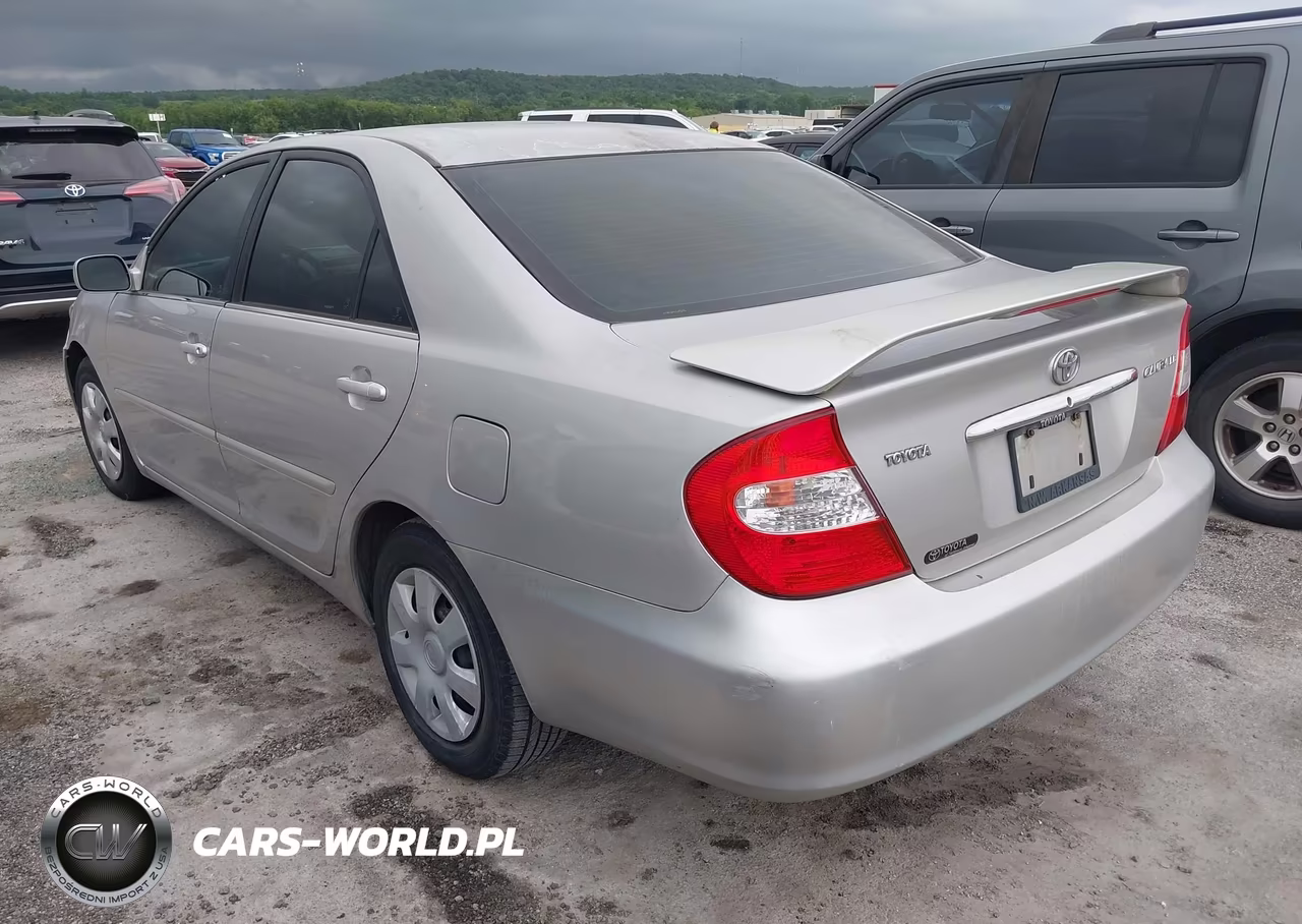 2004 Toyota Camry Le VIN:4T1BE32KX4U352376 - 3