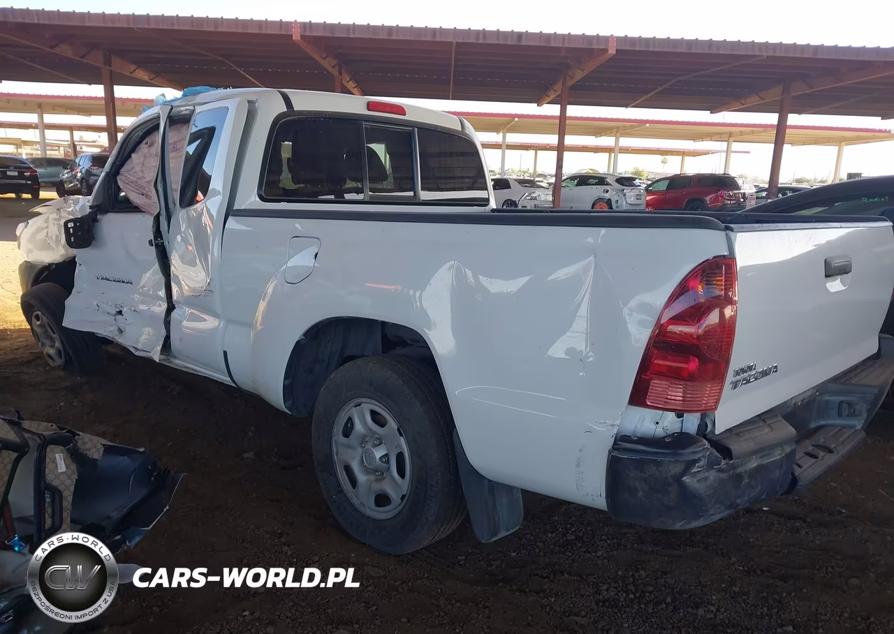 2015 Toyota Tacoma VIN:5TFTX4CN0FX065373 - 3