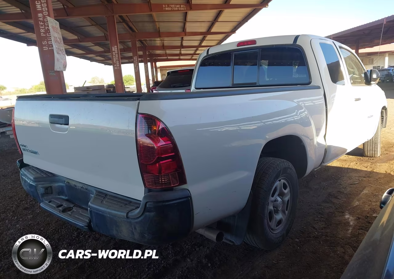 2015 Toyota Tacoma VIN:5TFTX4CN0FX065373 - 4
