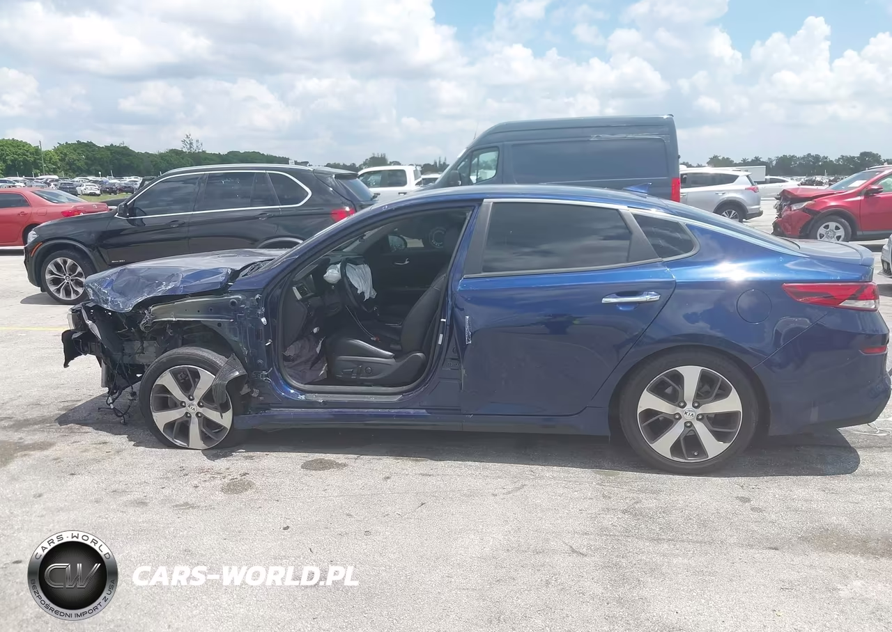 2020 Kia Optima S VIN:5XXGT4L31LG410957 - 15
