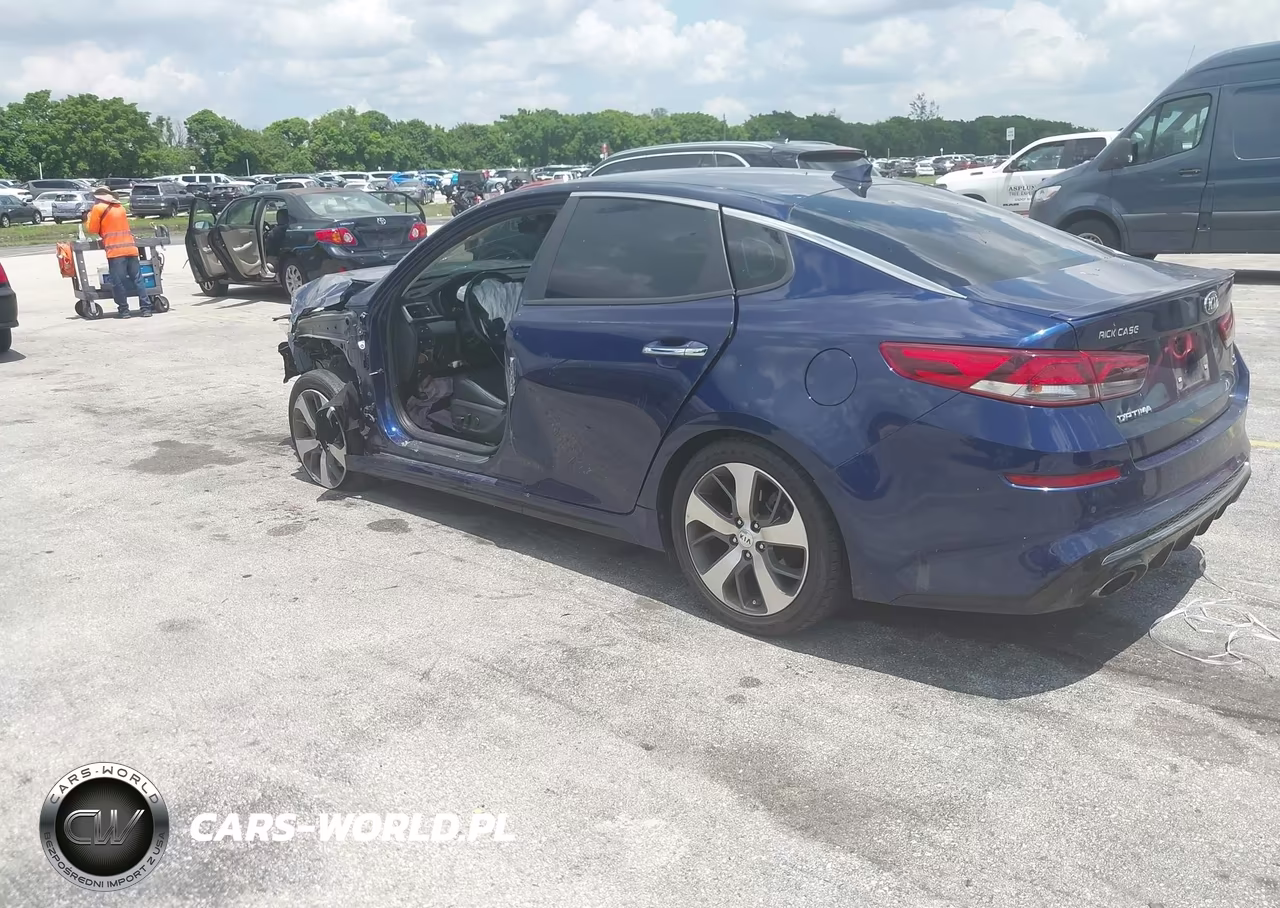 2020 Kia Optima S VIN:5XXGT4L31LG410957 - 3