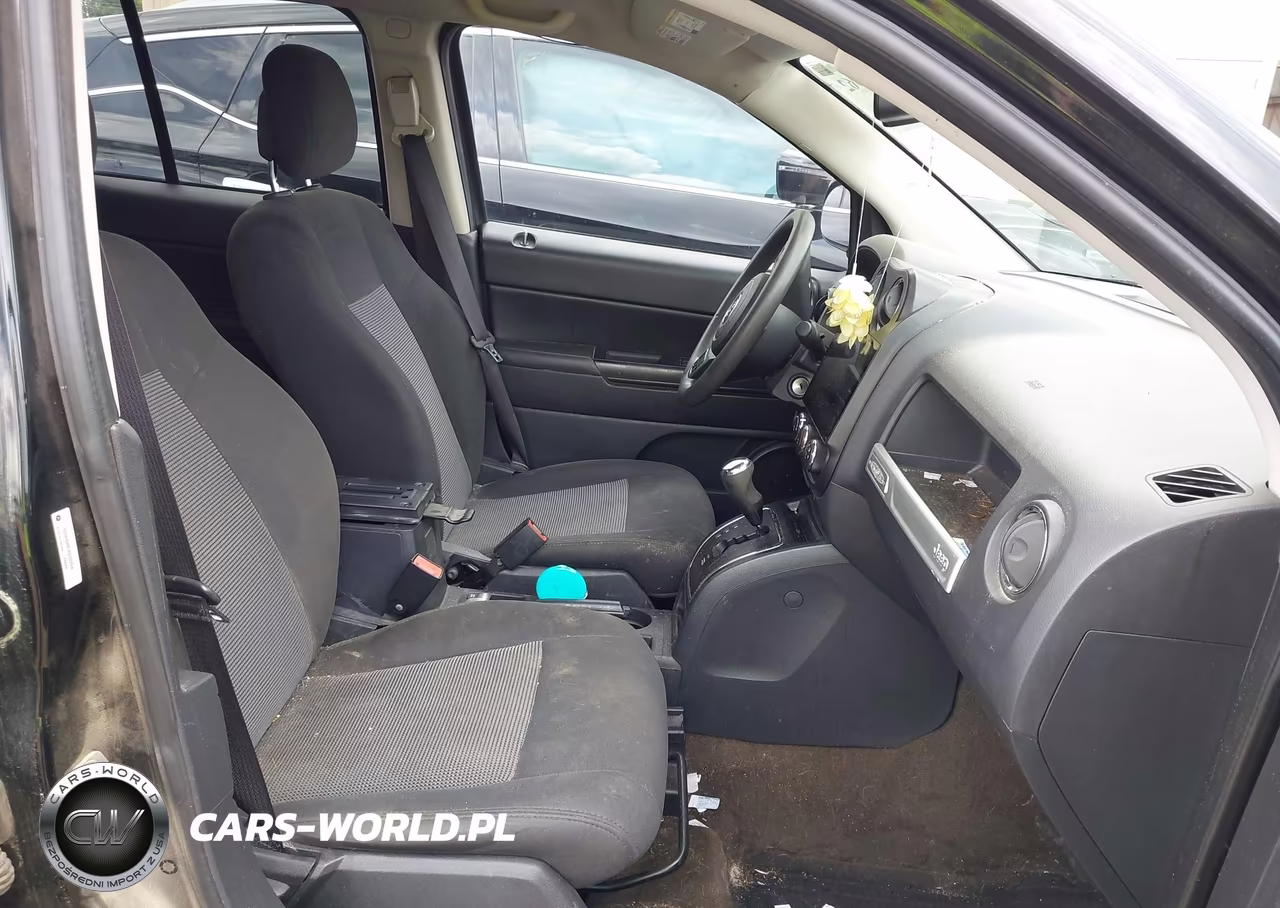 2015 Jeep Compass Sport VIN:1C4NJDBB7FD395904 - 5