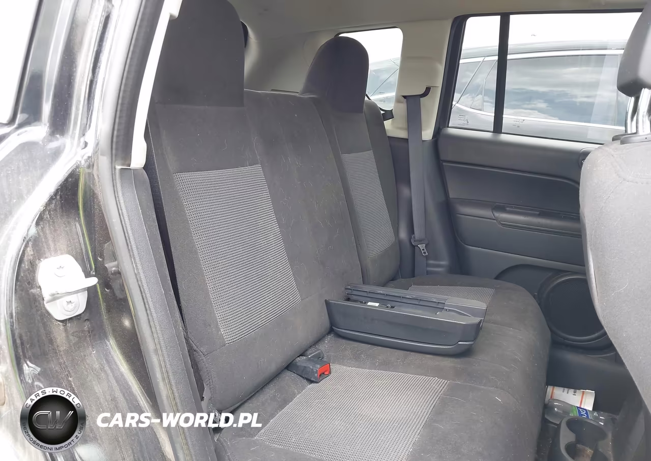 2015 Jeep Compass Sport VIN:1C4NJDBB7FD395904 - 8