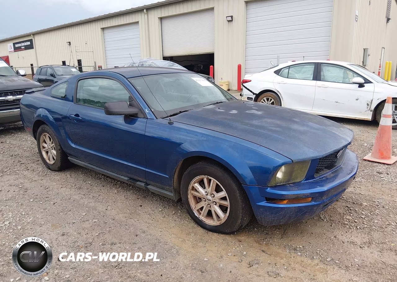 2007 Ford Mustang V6 Deluxe-V6 Premium