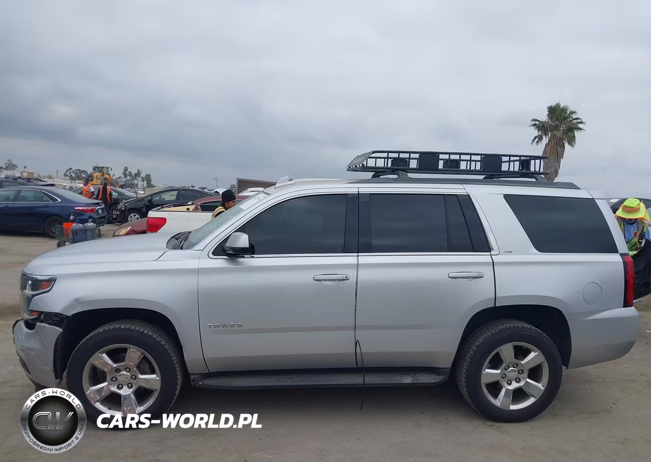 2016 Chevrolet Tahoe Ls VIN:1GNSCAKC9GR463118 - 14