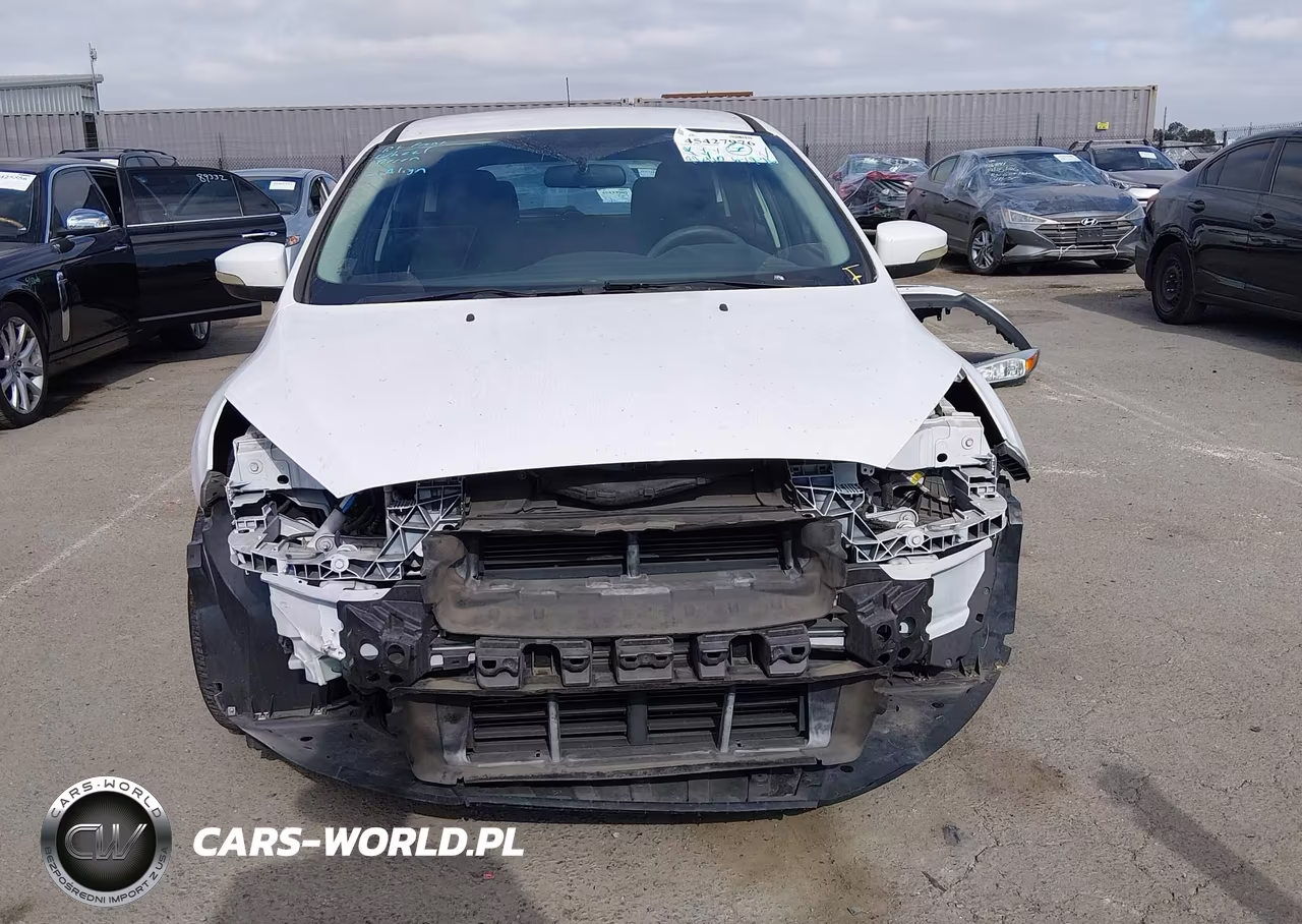 2015 Ford Focus Se VIN:1FADP3K20FL329467 - 13