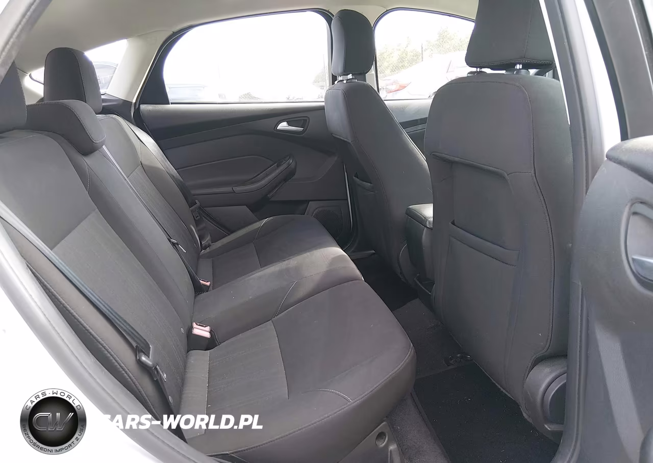 2015 Ford Focus Se VIN:1FADP3K20FL329467 - 8