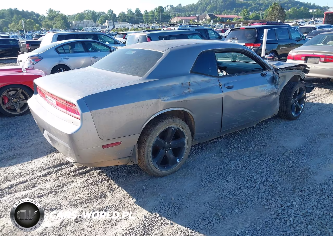2014 Dodge Challenger Sxt VIN:2C3CDYAG1EH153540 - 4