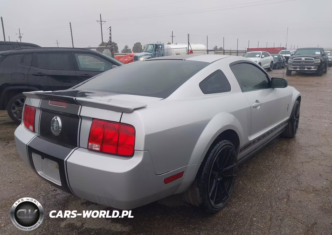 2007 Ford Mustang V6 Deluxe-V6 Premium VIN:1ZVFT80N275260048 - 4