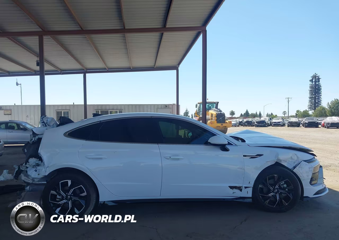 2025 Hyundai Sonata Sel VIN:KMHL64JA7SA487197 - 12