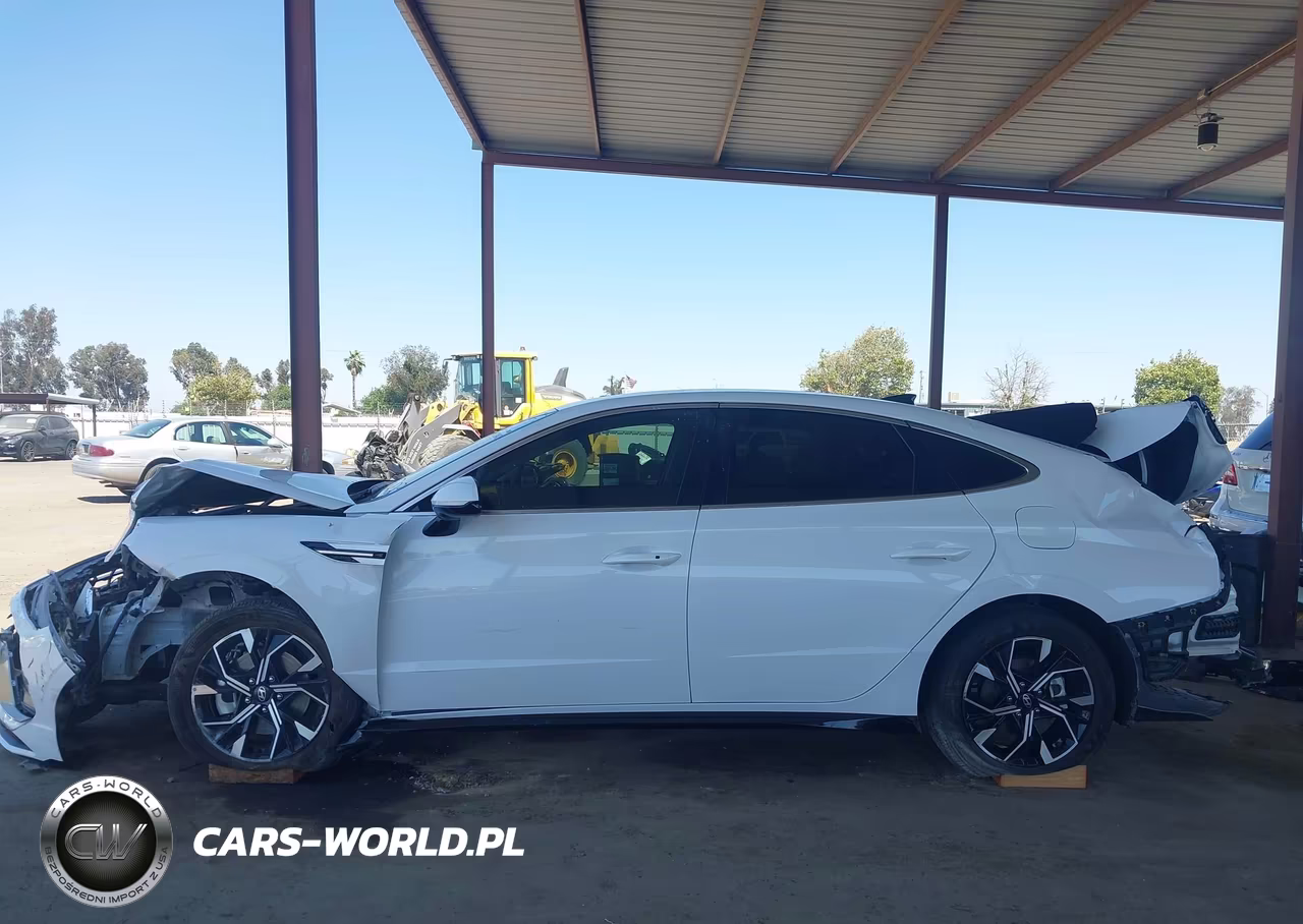2025 Hyundai Sonata Sel VIN:KMHL64JA7SA487197 - 13