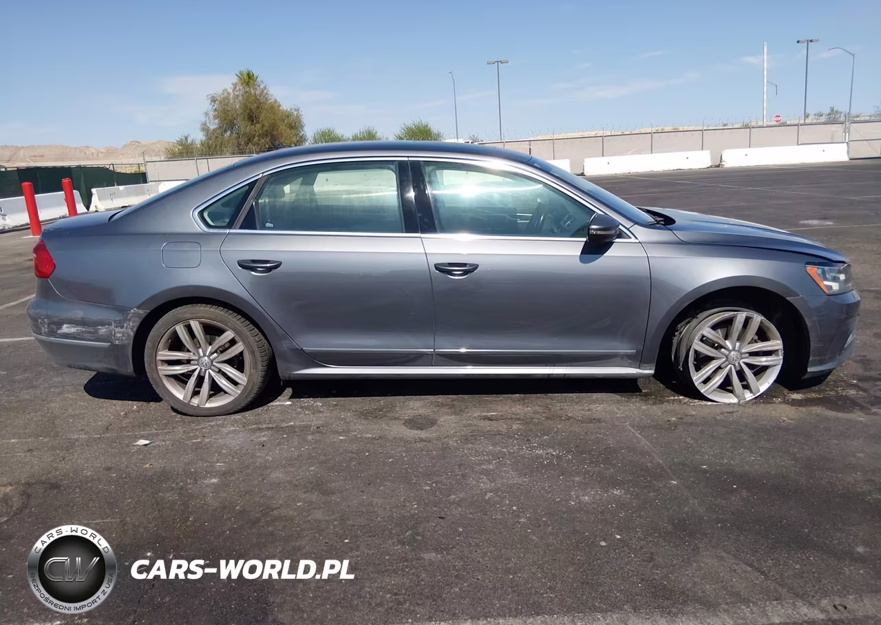 2016 Volkswagen Passat 1.8T Sel VIN:1VWCT7A37GC007734 - 13