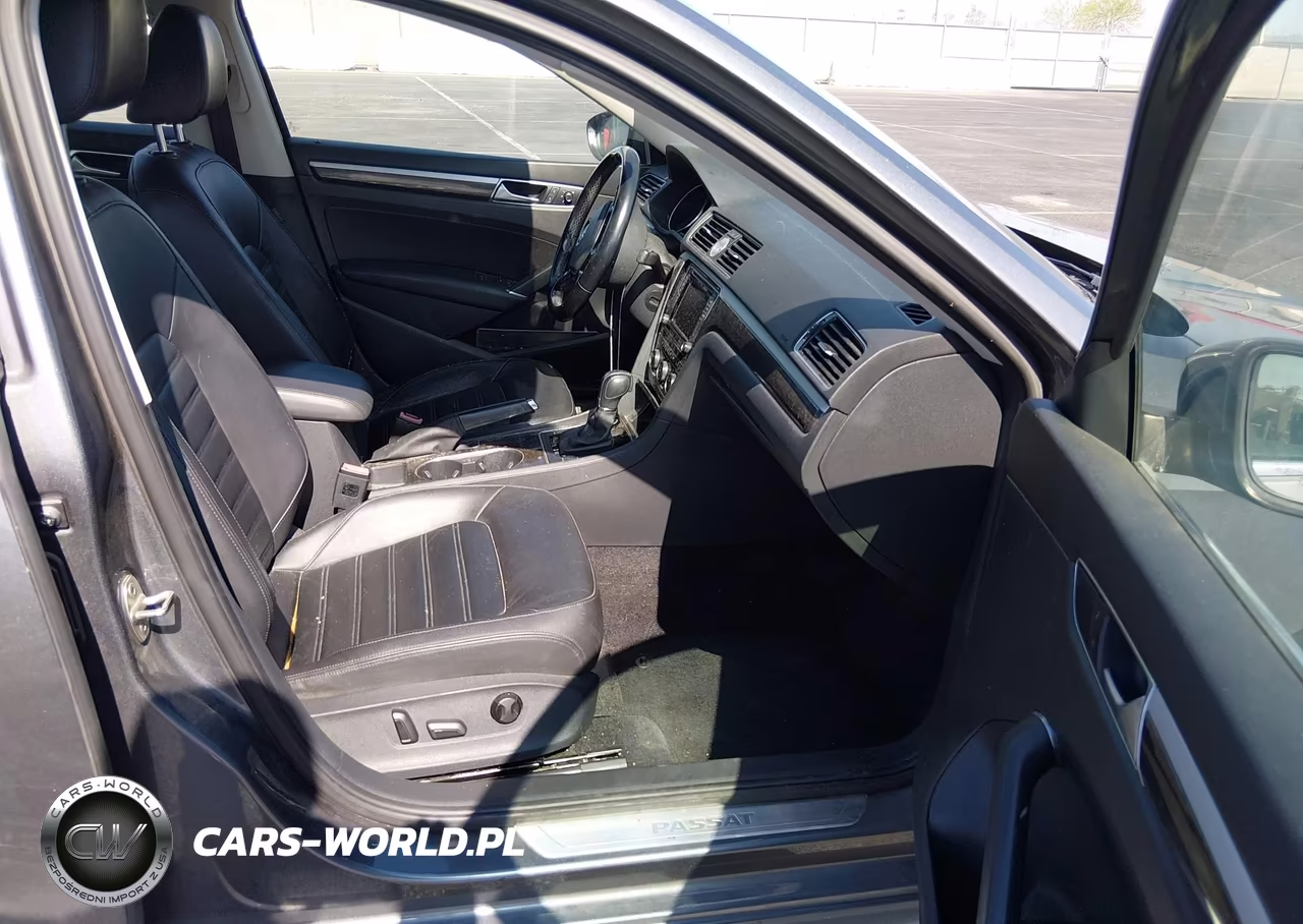 2016 Volkswagen Passat 1.8T Sel VIN:1VWCT7A37GC007734 - 5