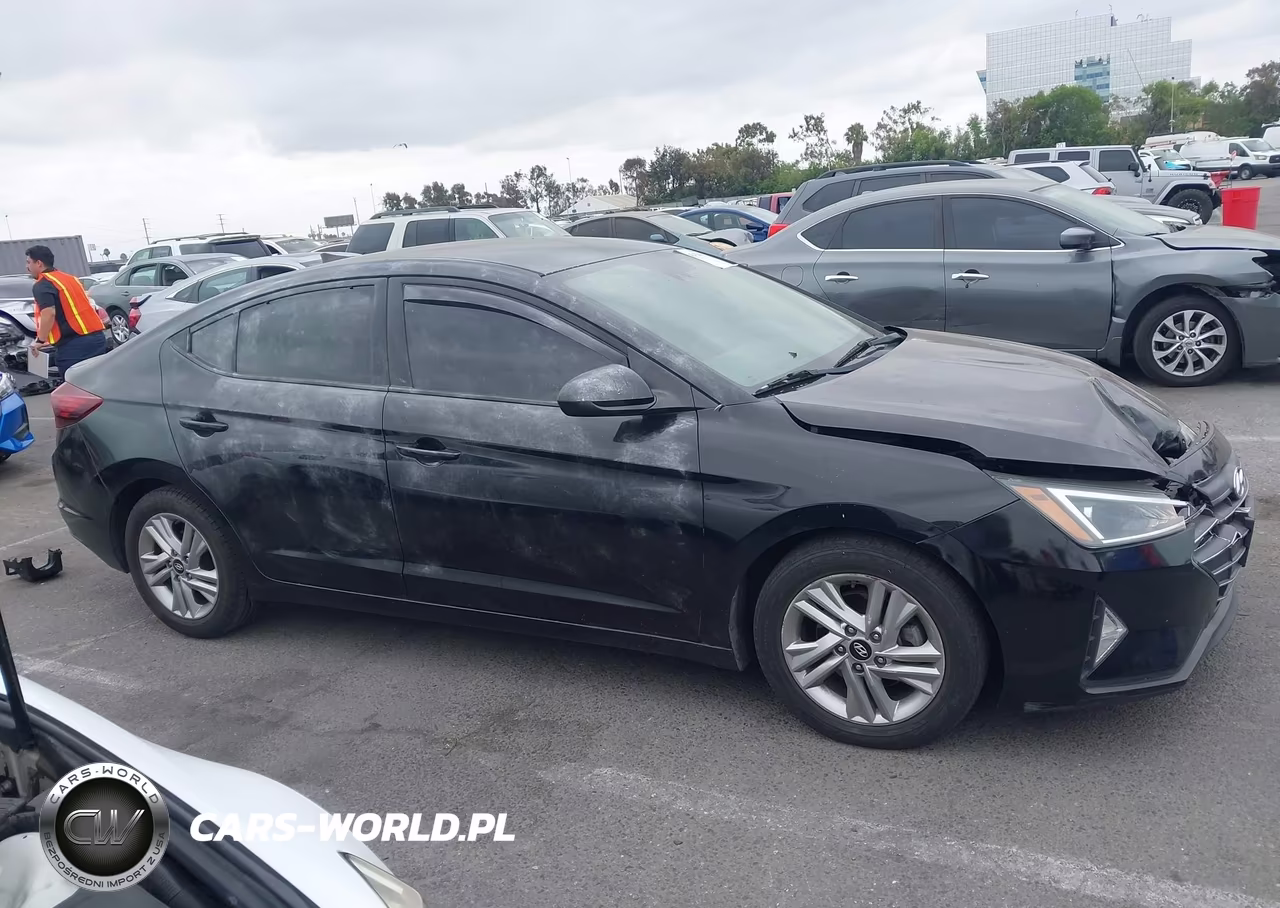 2020 Hyundai Elantra Sel VIN:5NPD84LF5LH548665 - 13